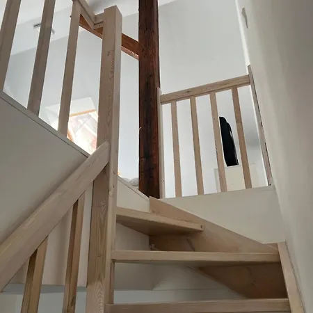 Attic Close To The And Center Lägenhet *